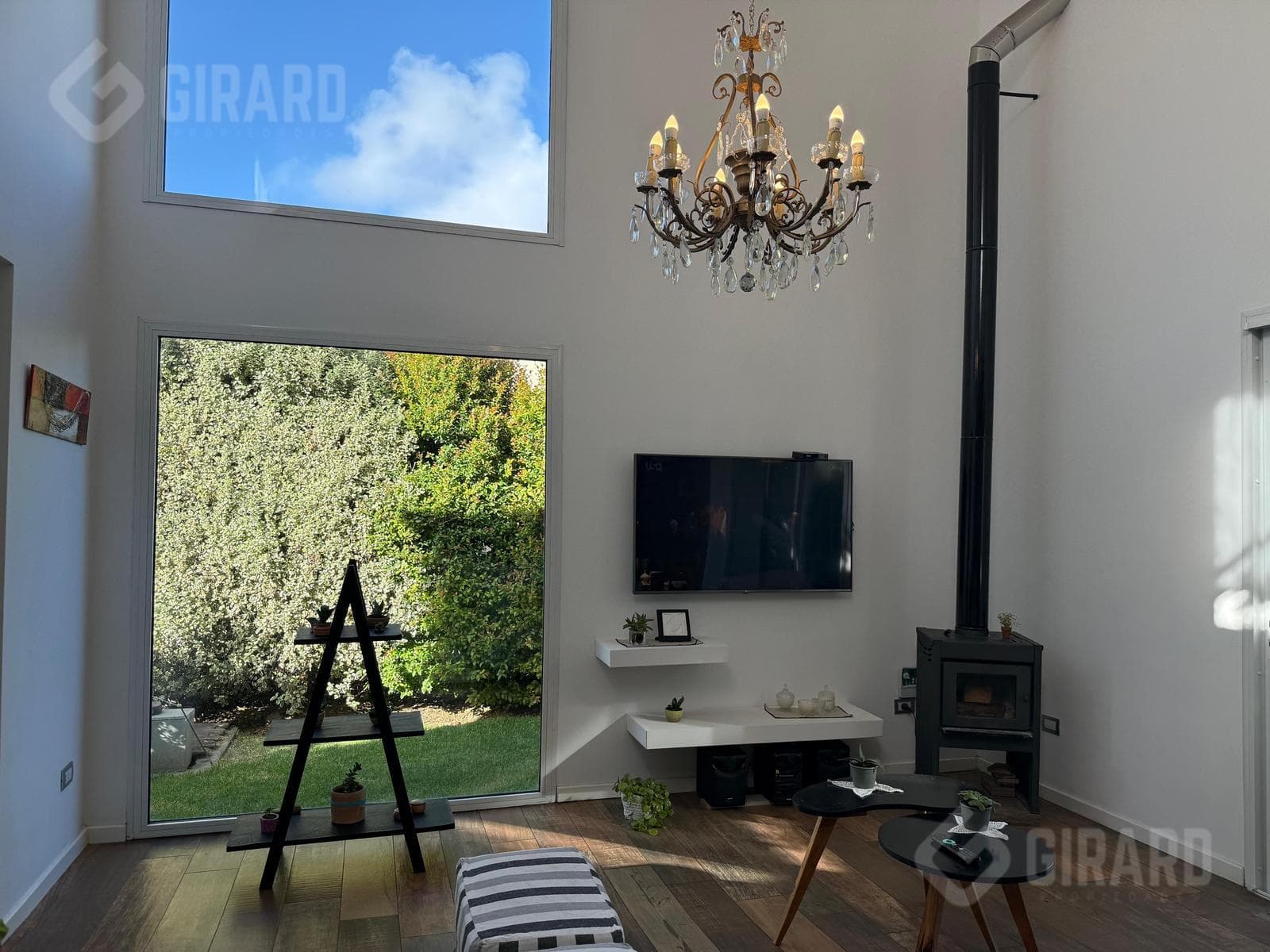 Modern 4-room home with a heated pool for sale in the Arenas del Sur gated community