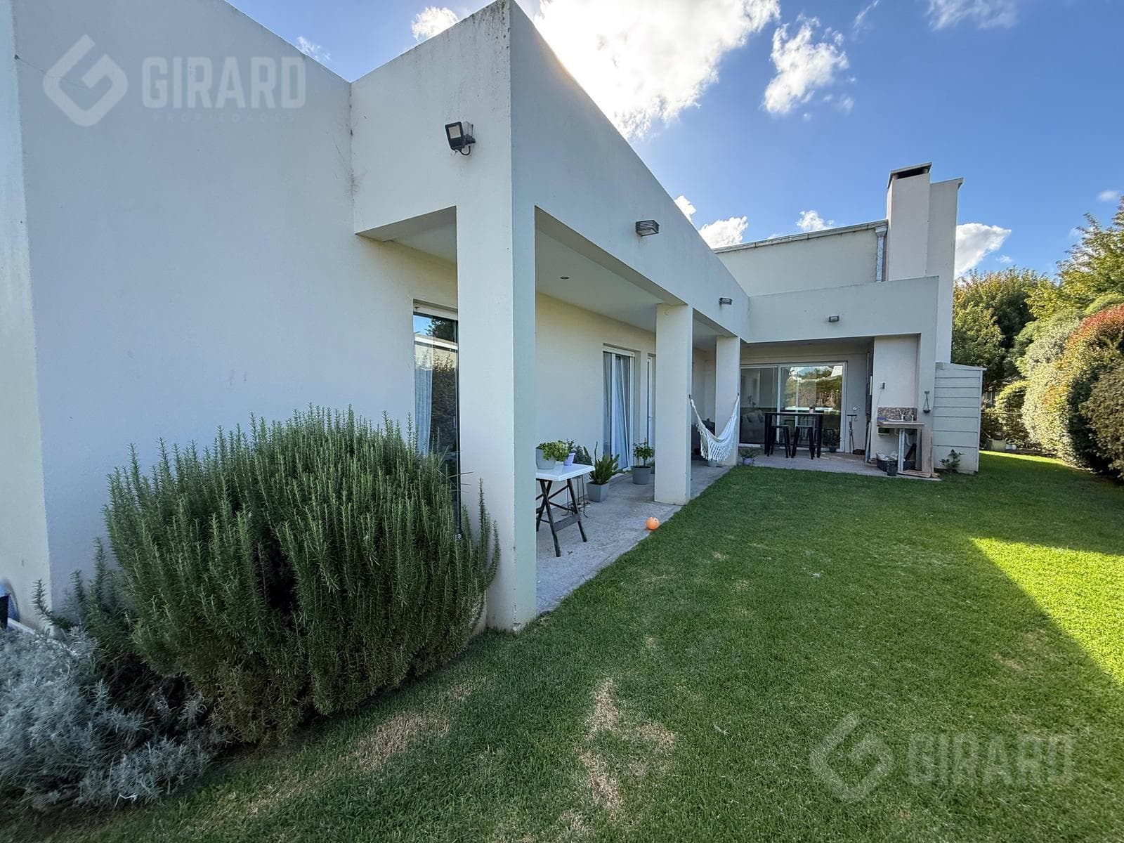 Modern 4-room home with a heated pool for sale in the Arenas del Sur gated community