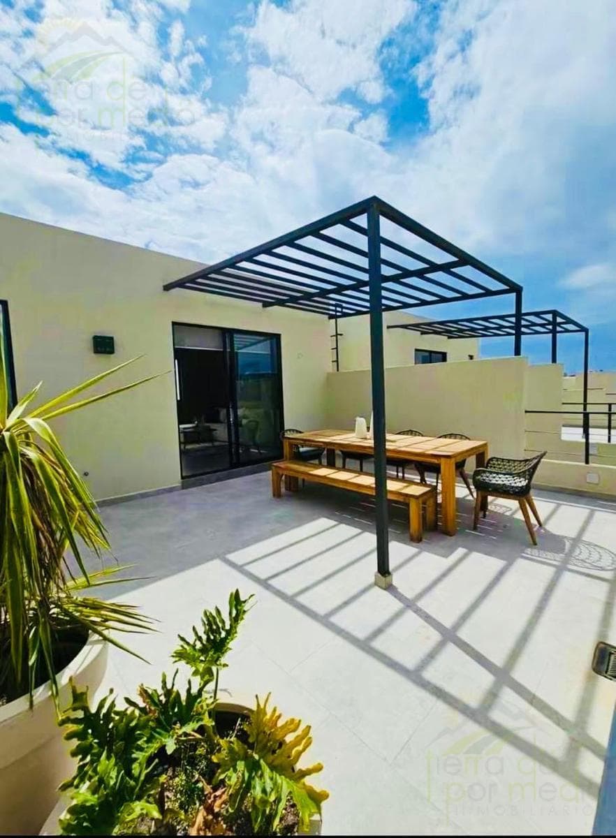 Apartment with a Roof Garden on a Private Street in the El Mirador Neighborhood, Querétaro