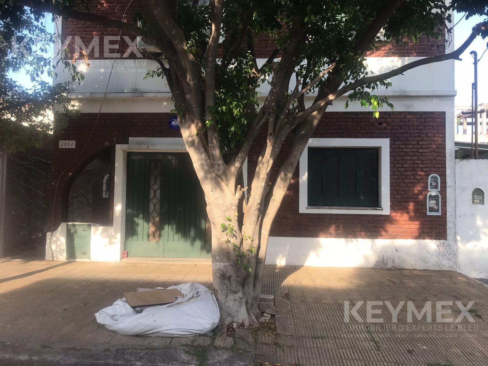 3-Bedroom Duplex for Sale in Aldo Bonzi with Garage