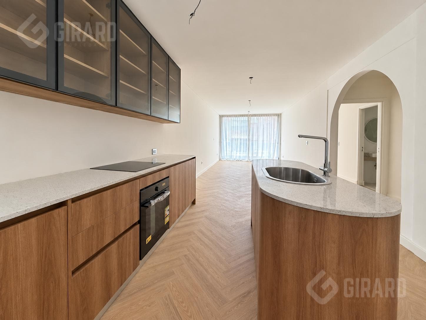 Brand-new 3-room apartment with a garage in the Guemes neighborhood.