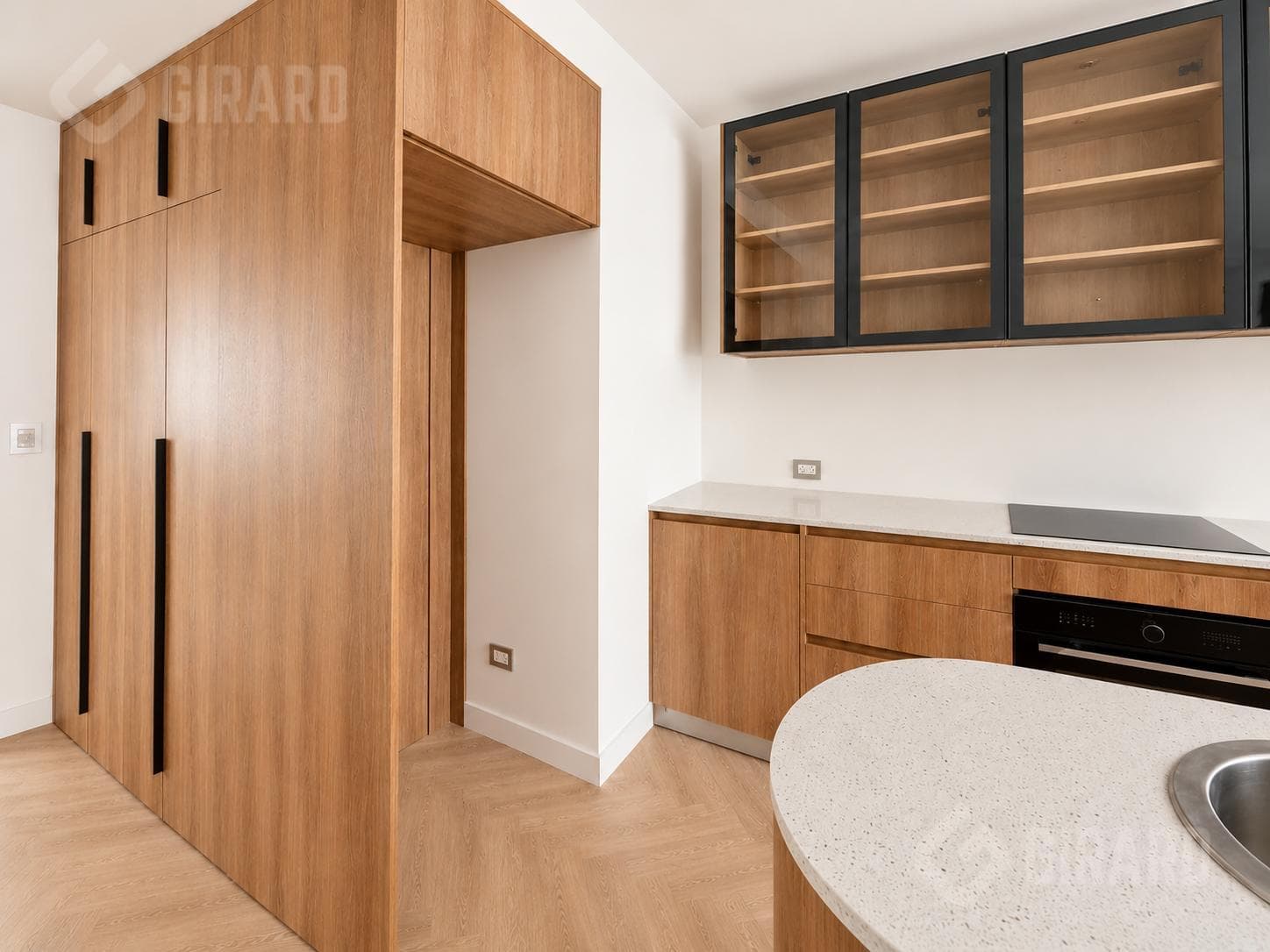 Brand-new 3-room apartment with a garage in the Guemes neighborhood.