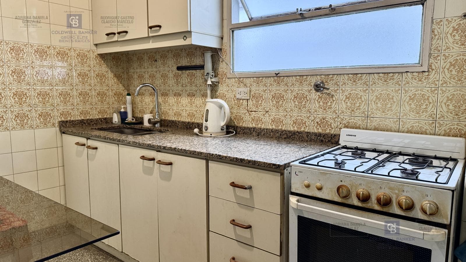 4-Room Apartment for Sale with Balcony and Storage Room in Caballito