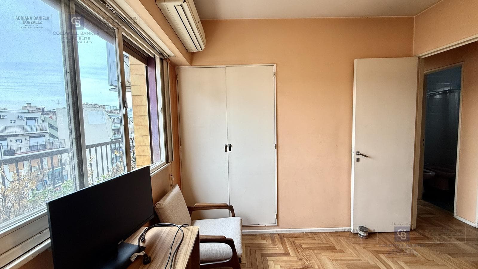 4-Room Apartment for Sale with Balcony and Storage Room in Caballito