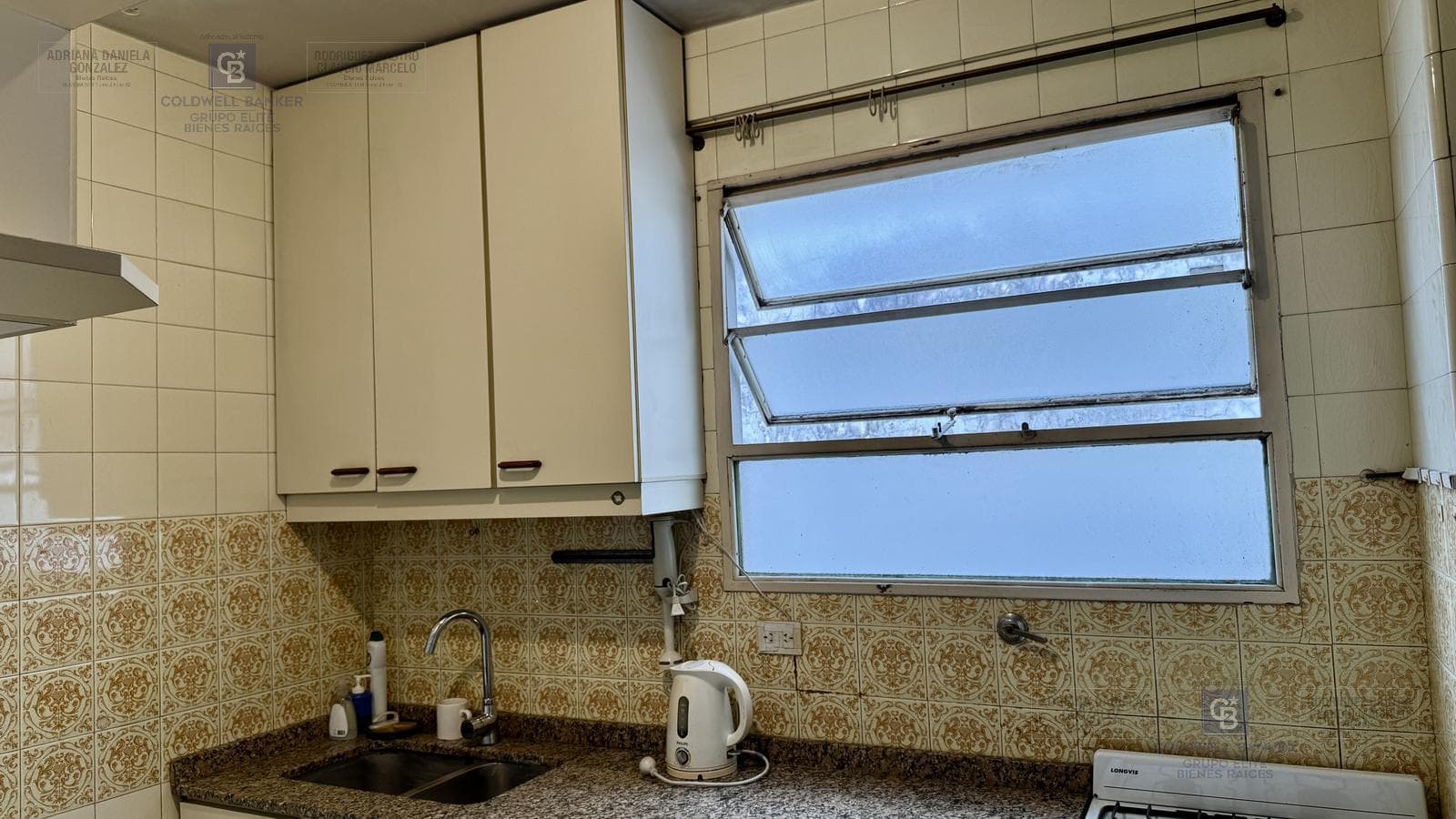 4-Room Apartment for Sale with Balcony and Storage Room in Caballito