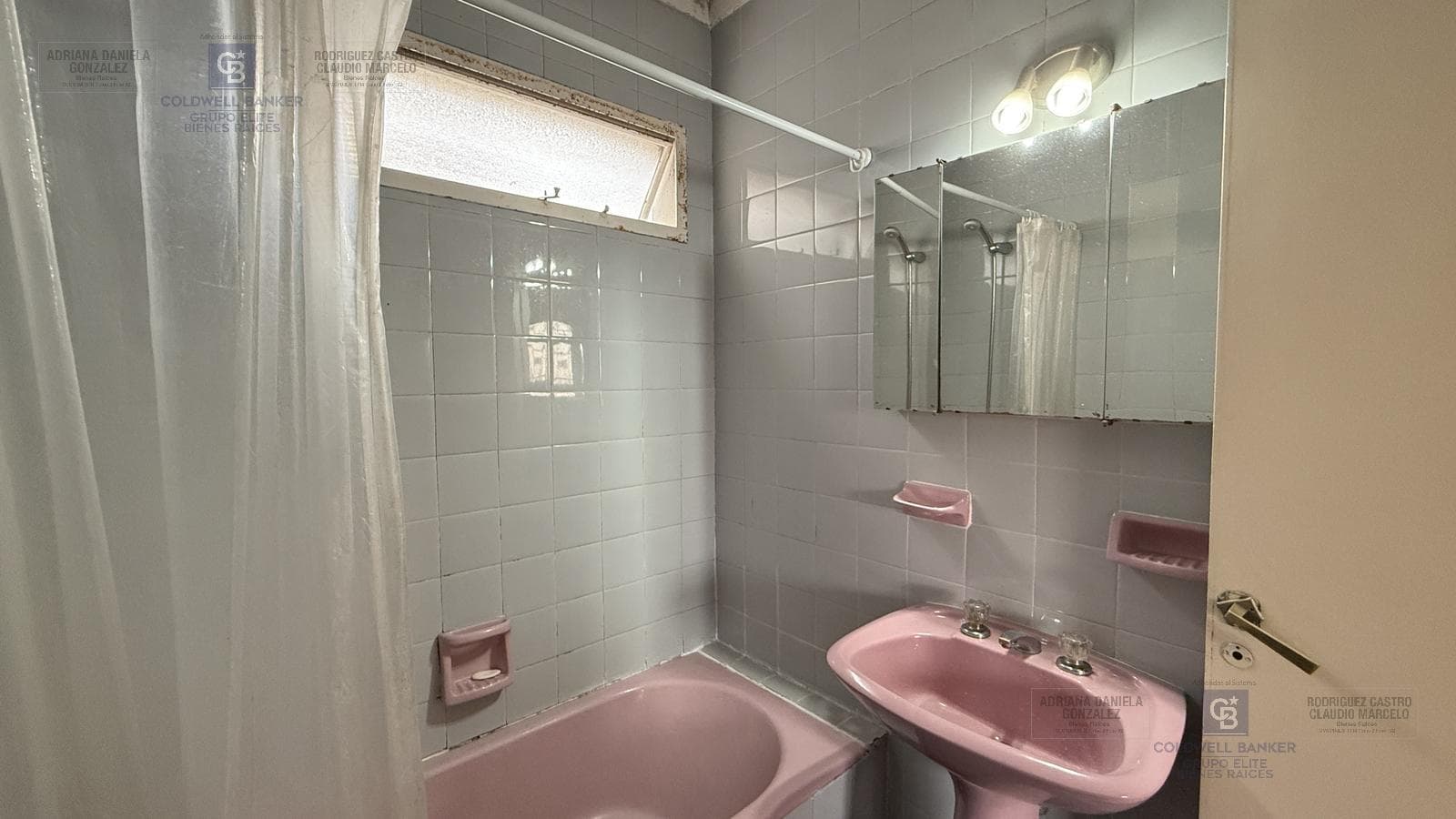 4-Room Apartment for Sale with Balcony and Storage Room in Caballito