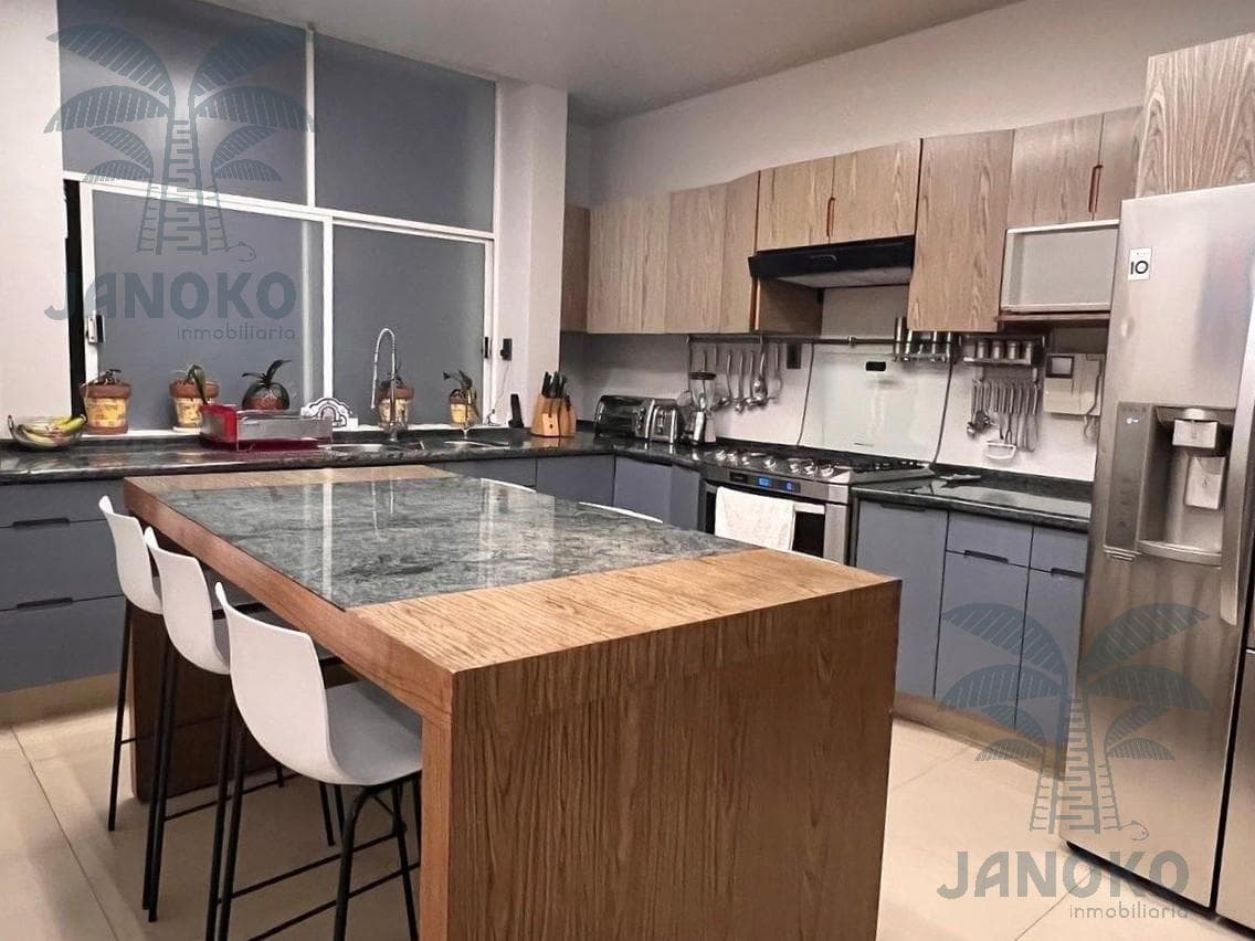 Private House for Rent in Interlomas