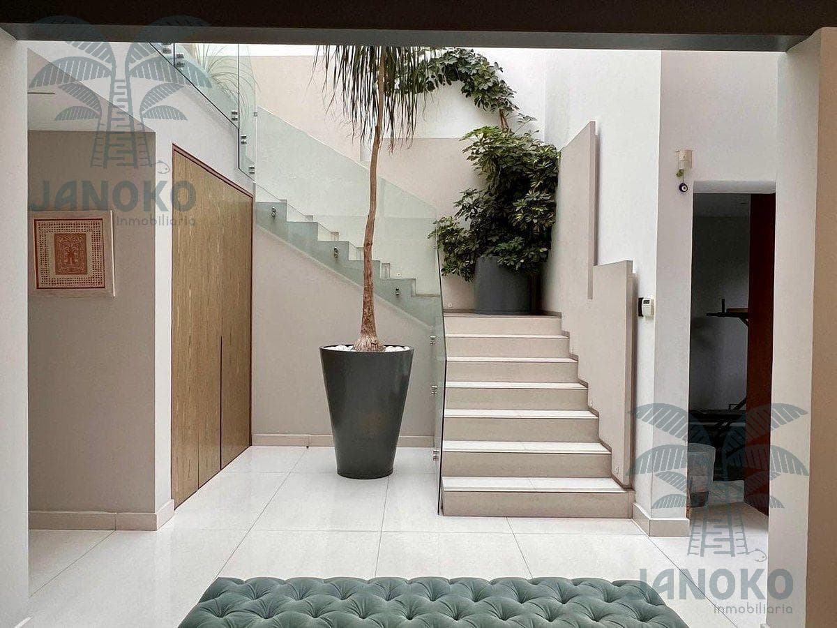 Private House for Rent in Interlomas