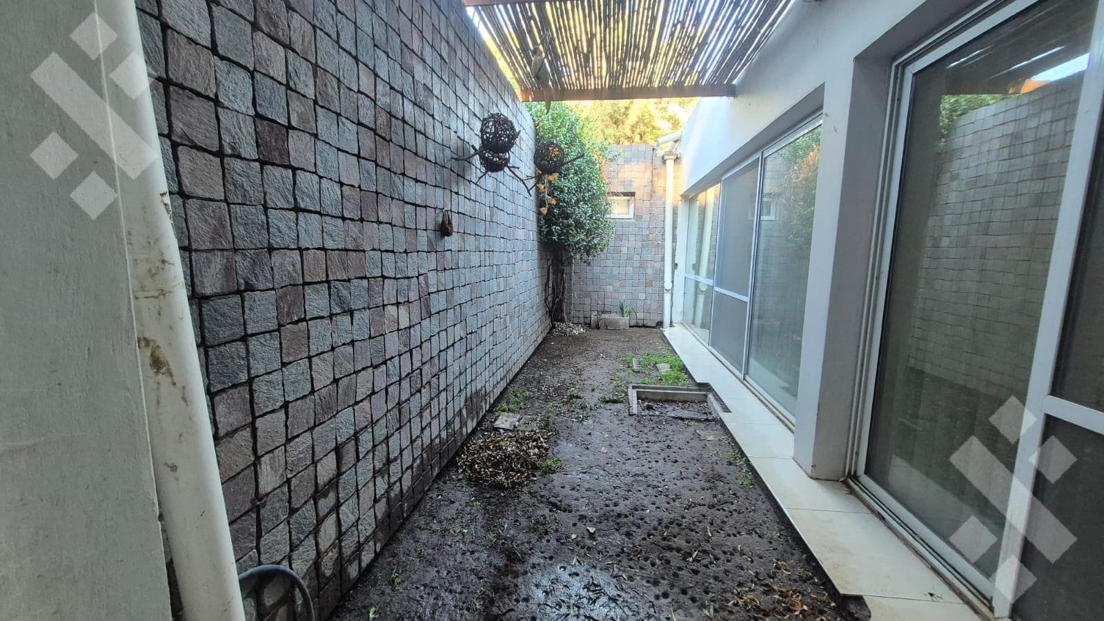 FOR SALE (EXCLUSIVE) 3-BEDROOM HOUSE + SWIMMING POOL - CONFLUENCIA RURAL NEIGHBORHOOD, NEUQUÉN