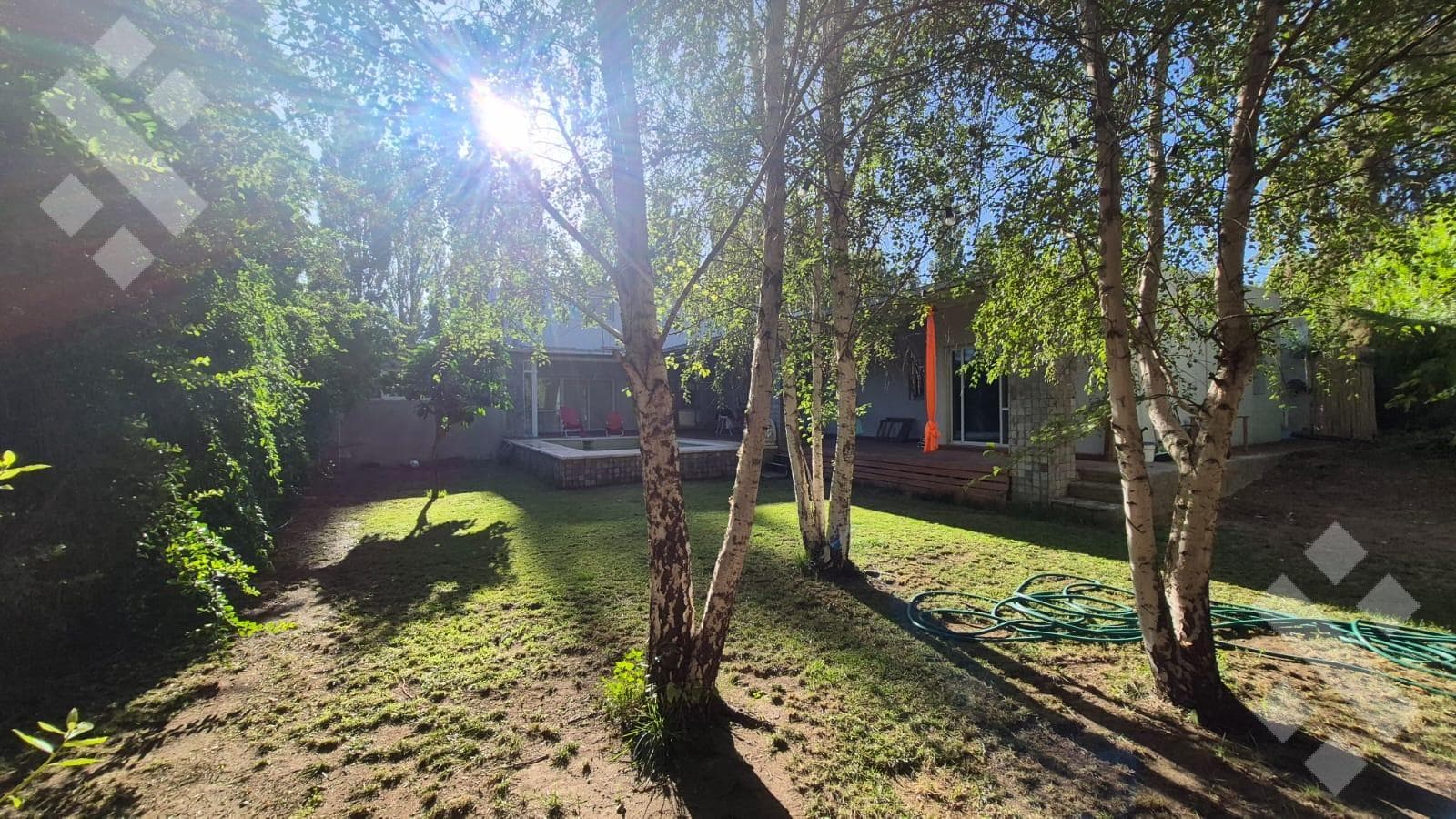 FOR SALE (EXCLUSIVE) 3-BEDROOM HOUSE + SWIMMING POOL - CONFLUENCIA RURAL NEIGHBORHOOD, NEUQUÉN