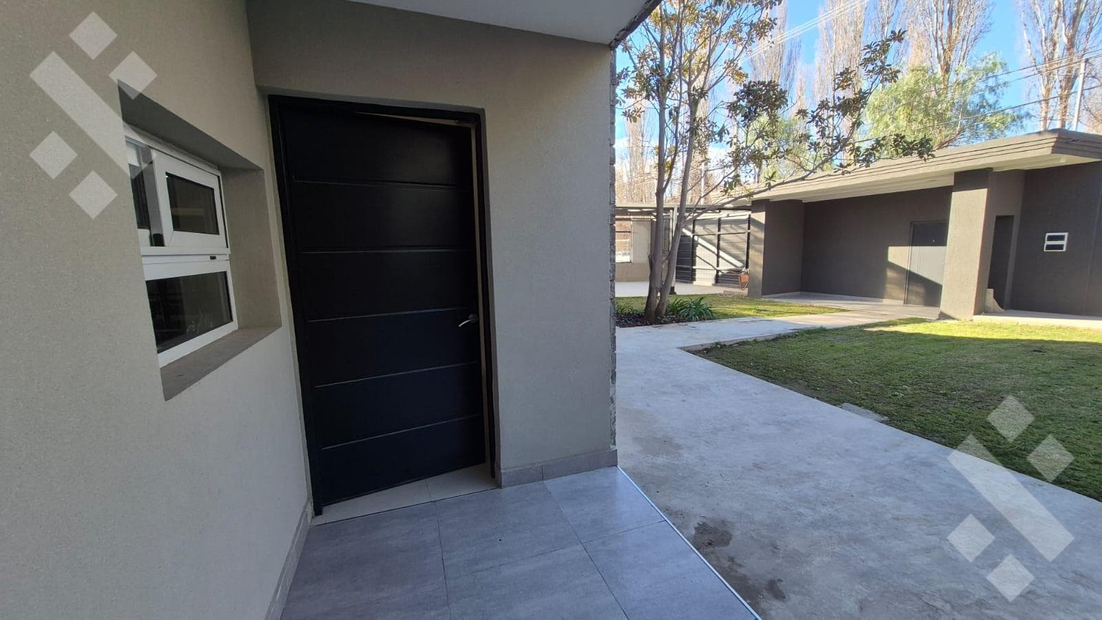 FOR SALE (EXCLUSIVE) 3-BEDROOM HOUSE + SWIMMING POOL - CONFLUENCIA RURAL NEIGHBORHOOD, NEUQUÉN