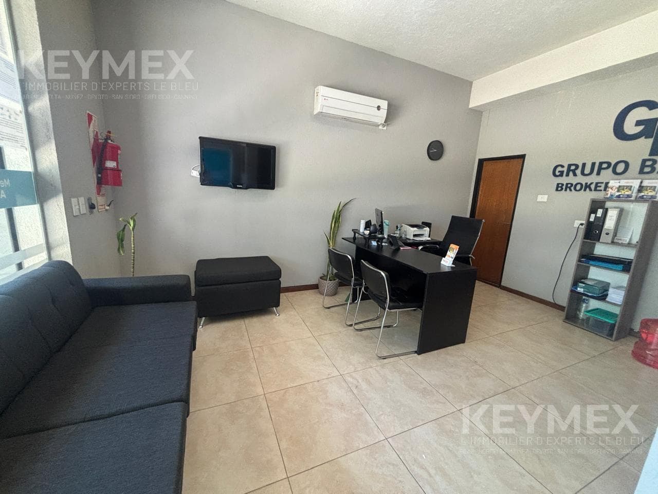 RETAIL SPACE OR OFFICE IN AQLUILER, PILAR, A FEW METERS FROM THE PANAMERICANA HIGHWAY