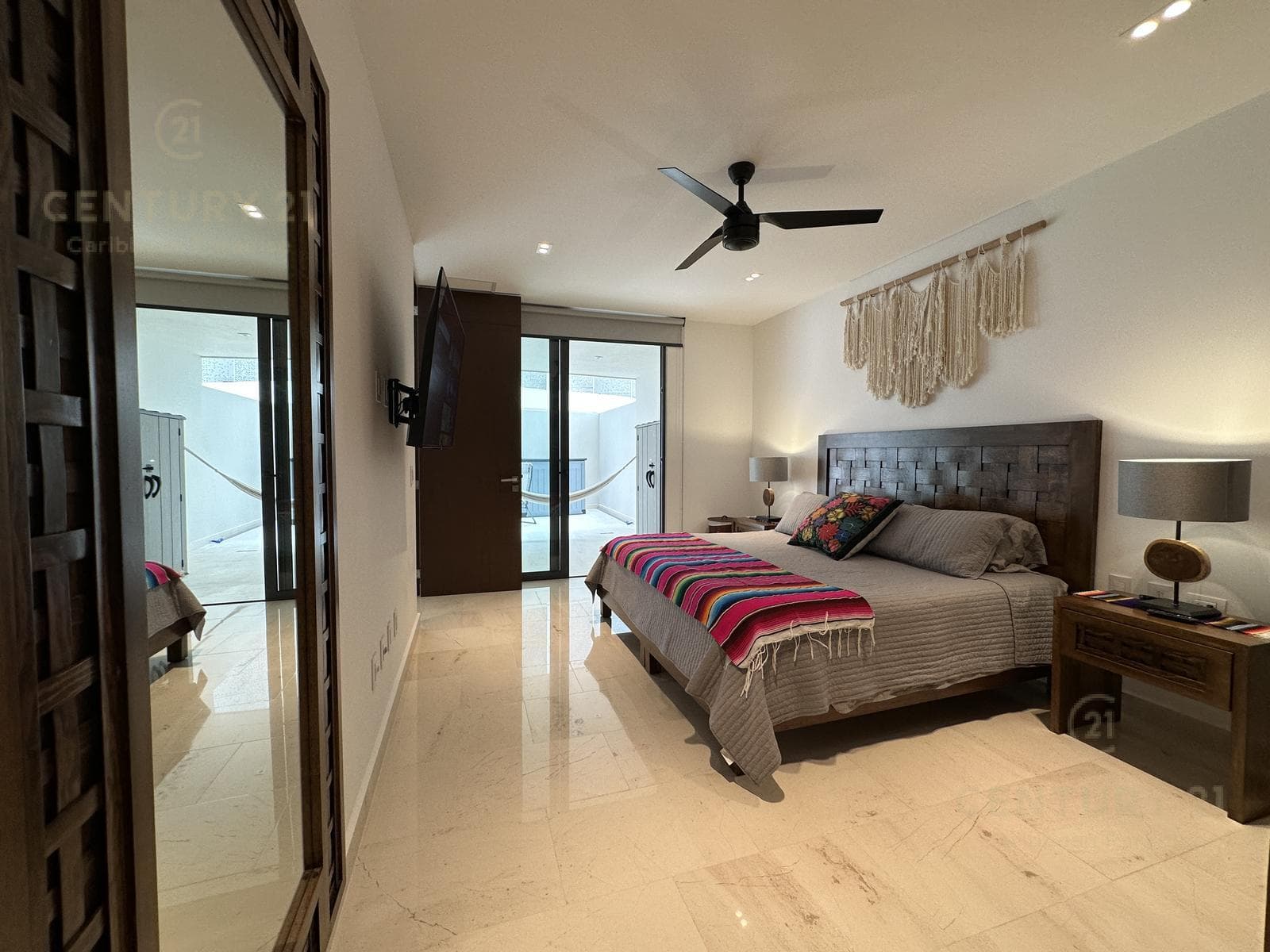 Apartment for Sale on Ground Floor, Furnished, Marila, 2BR/2.5BA, Marila, Playa del Carmen, P4528