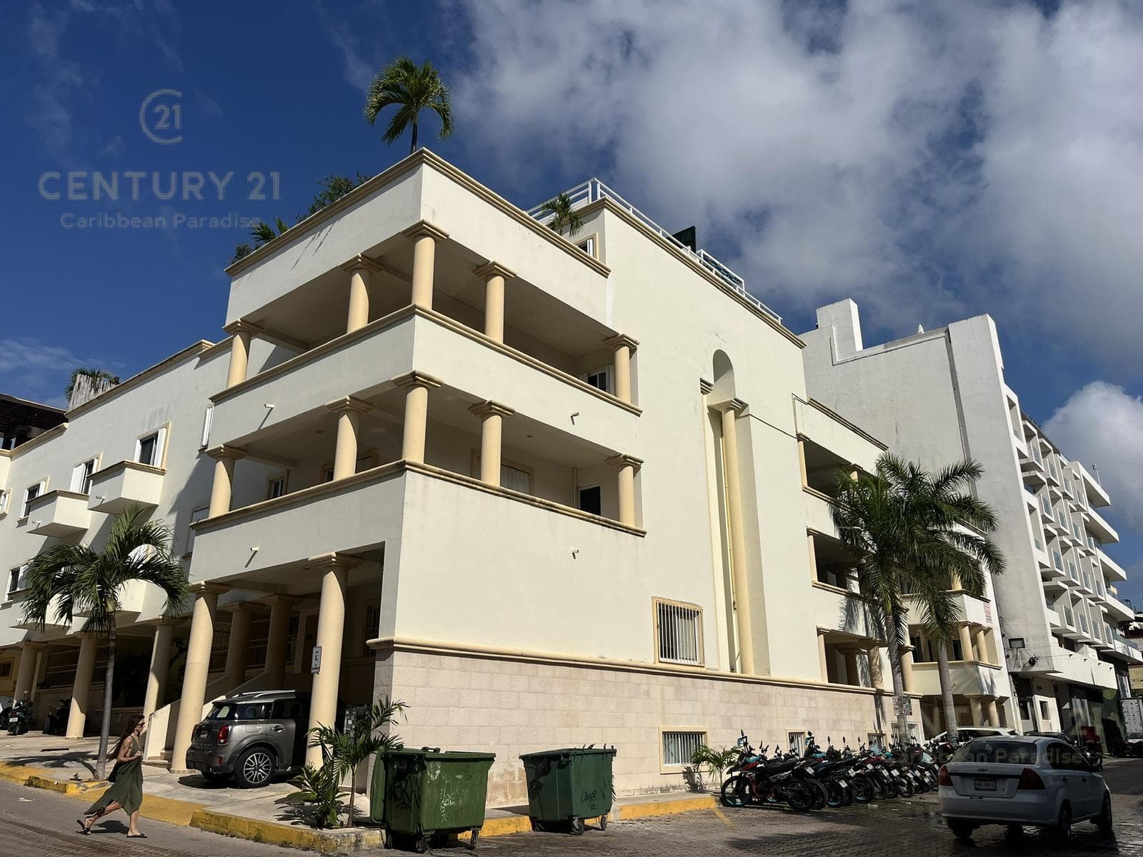 2 apartments for sale in Uno at Playa Inn, near 5th Avenue and Mamitas Beach, Playa del Carmen 4531