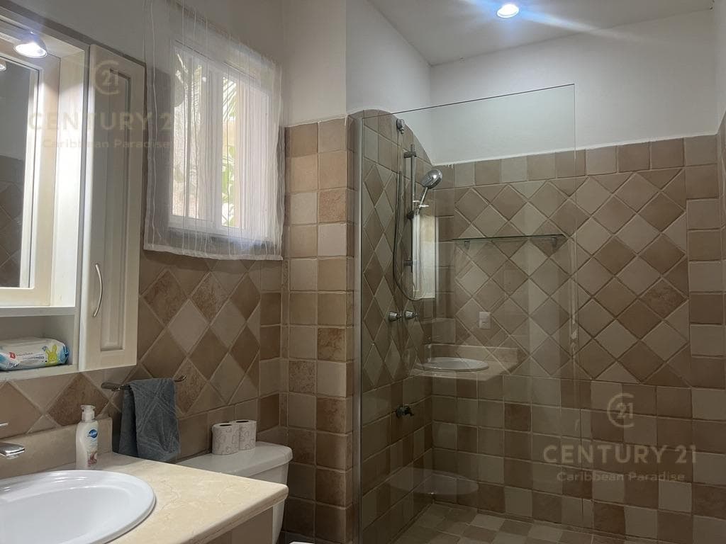 2 apartments for sale in Uno at Playa Inn, near 5th Avenue and Mamitas Beach, Playa del Carmen 4531