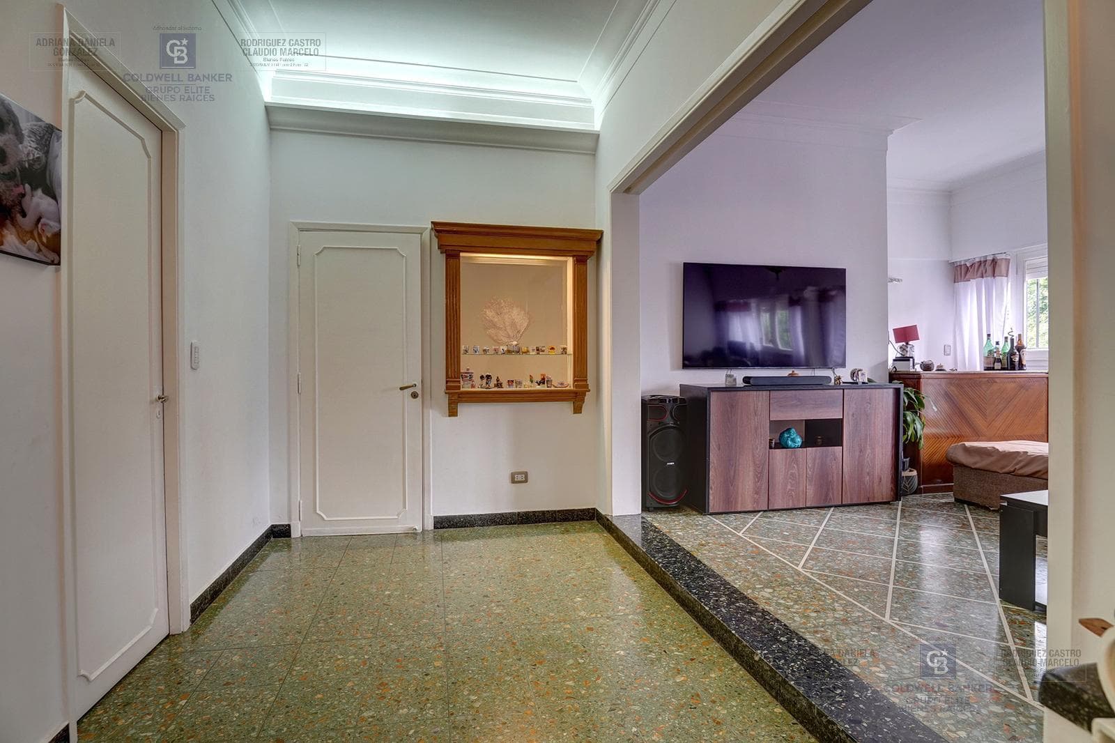 3-room apartment for sale in the Floresta neighborhood.