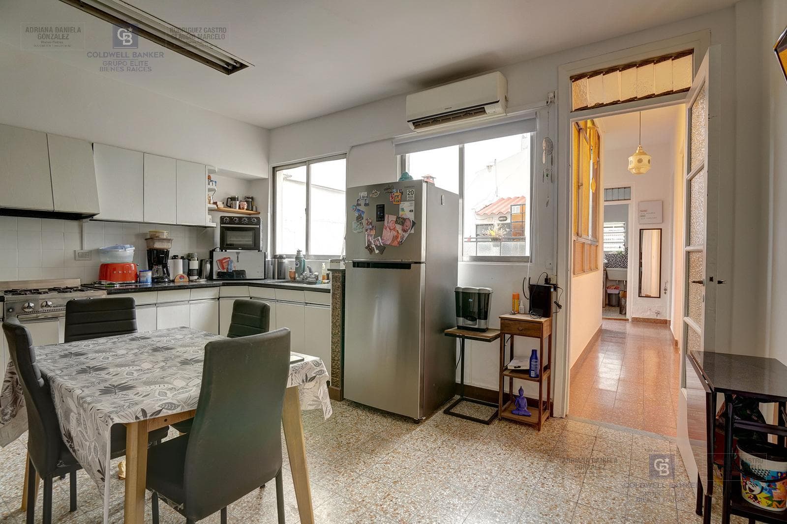 3-room apartment for sale in the Floresta neighborhood.