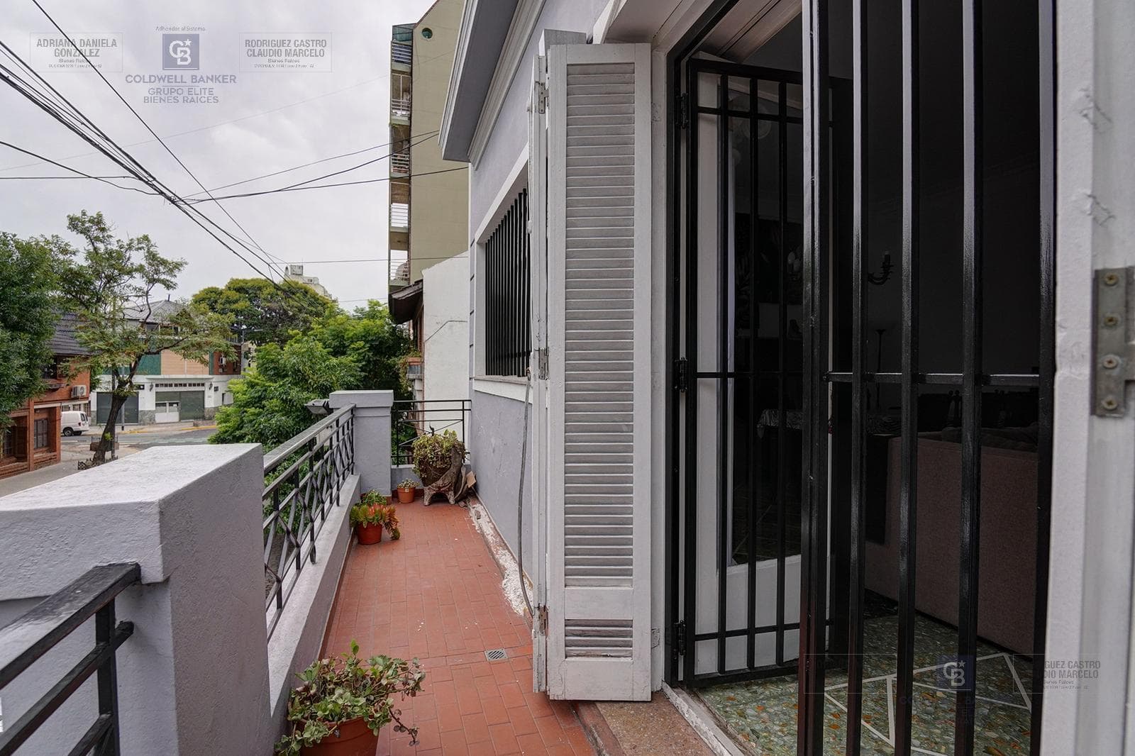 3-room apartment for sale in the Floresta neighborhood.