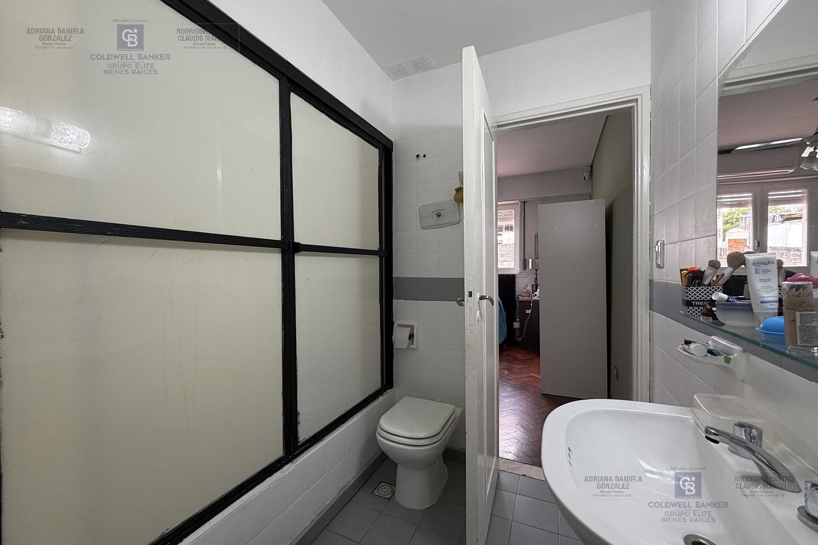 3-room apartment for sale in the Floresta neighborhood.