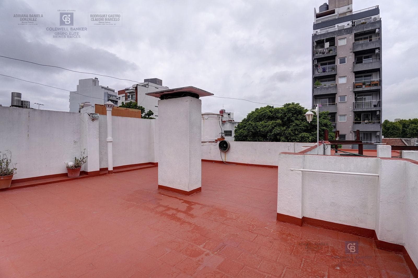 3-room apartment for sale in the Floresta neighborhood.