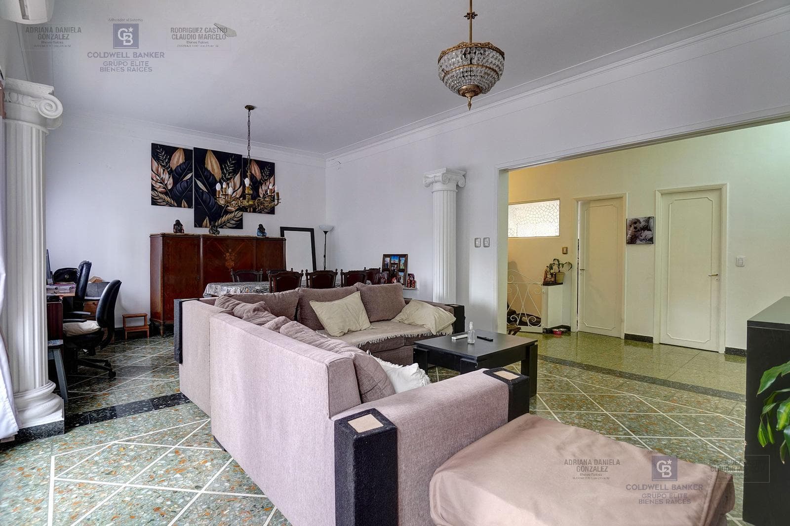 3-room apartment for sale in the Floresta neighborhood.