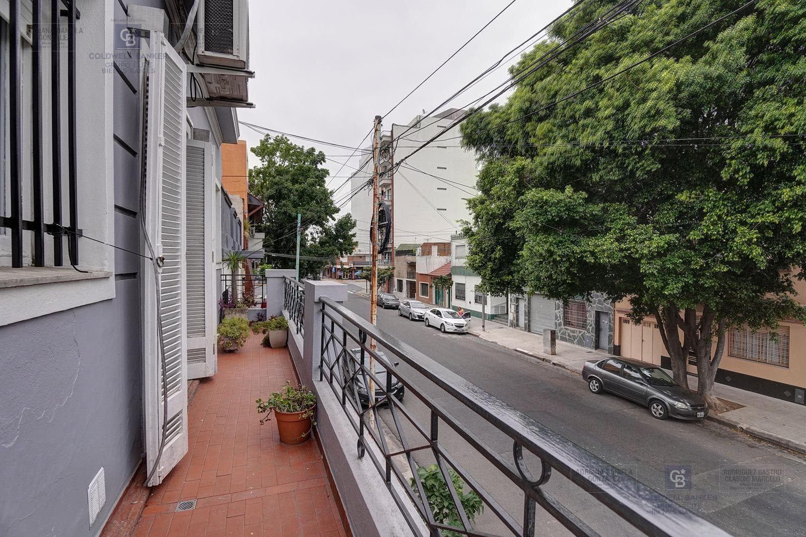 3-room apartment for sale in the Floresta neighborhood.