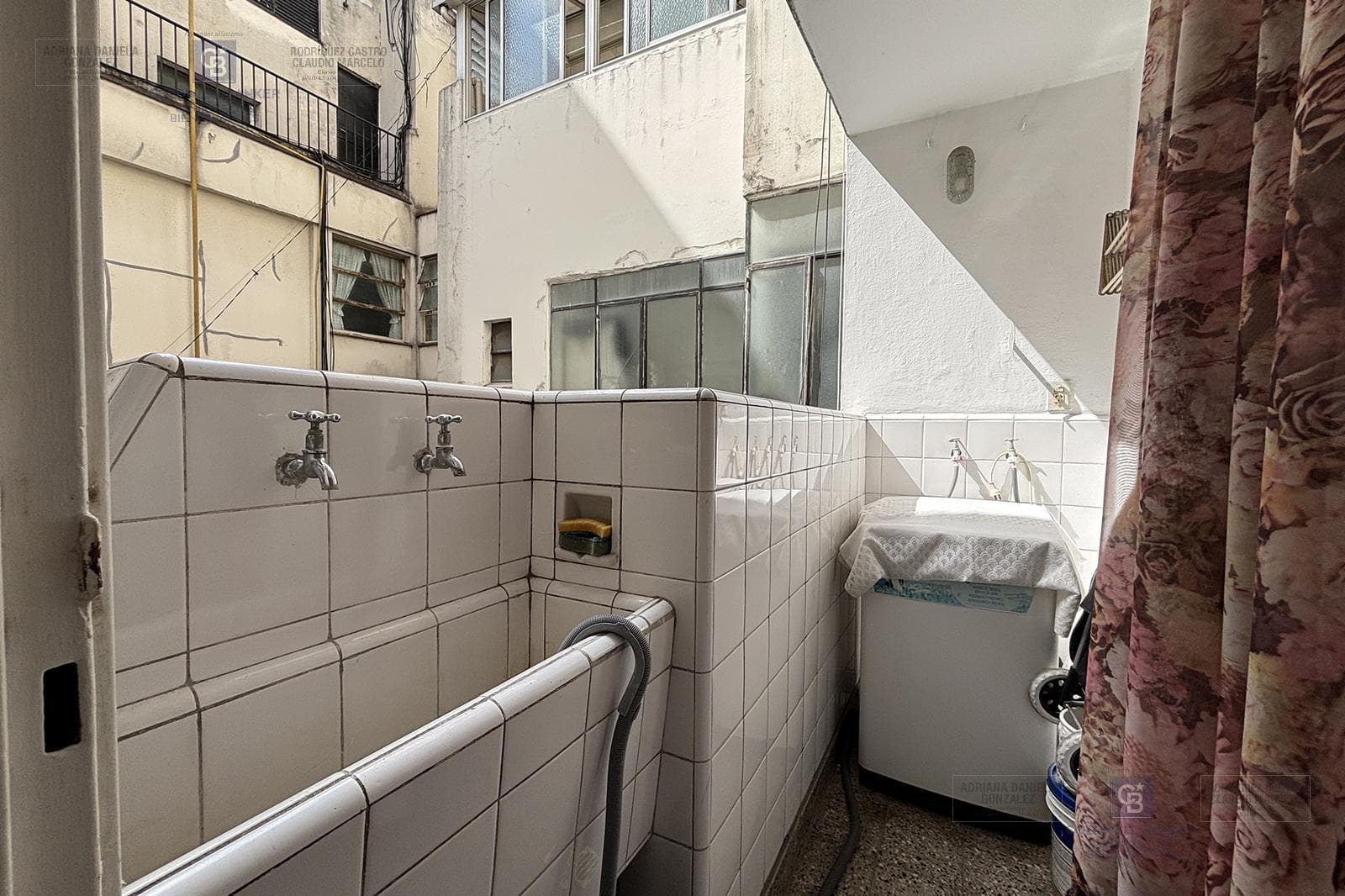3-room apartment for sale, Balvanera neighborhood.