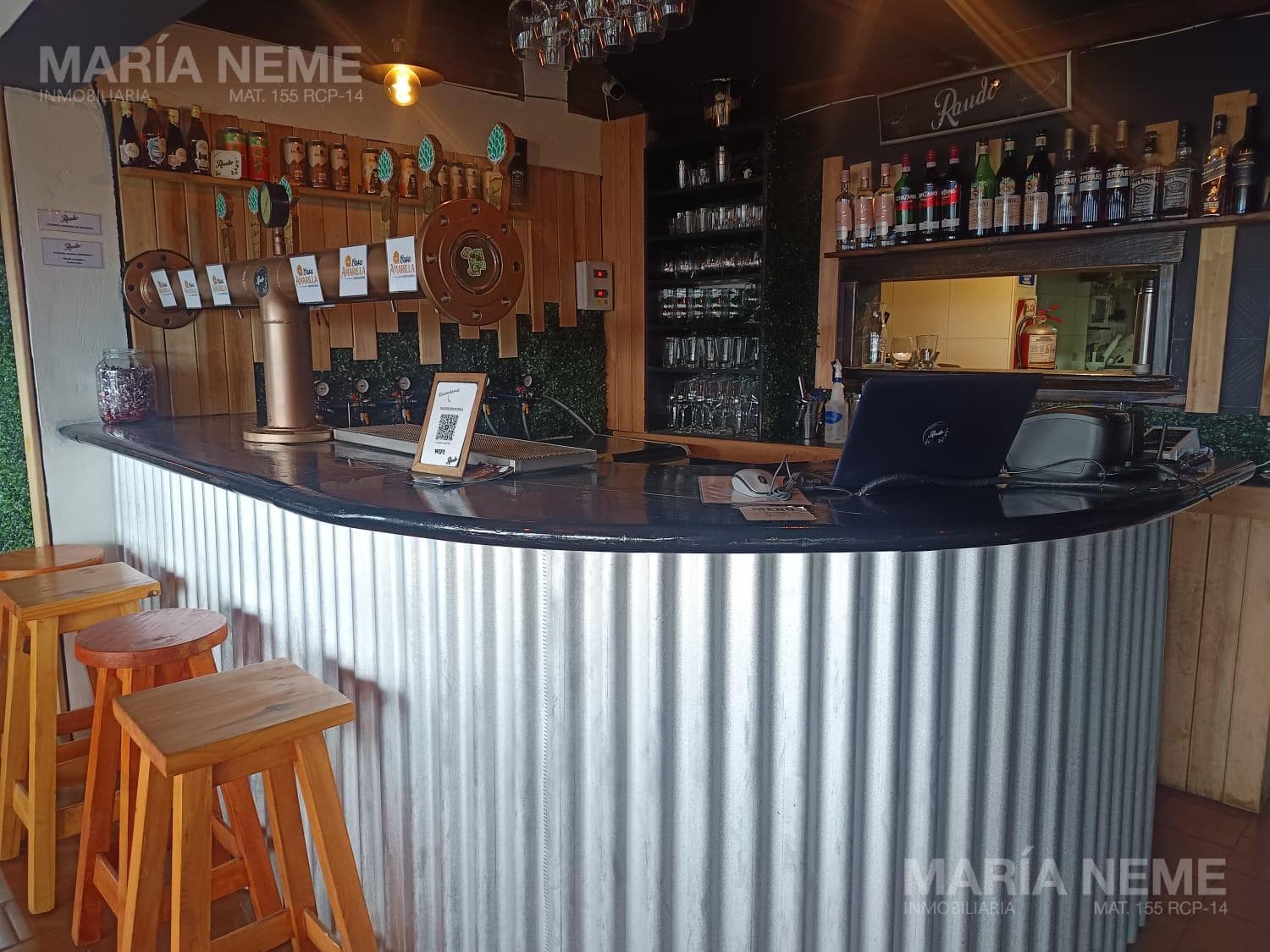 Business for Sale in Playa Bonita