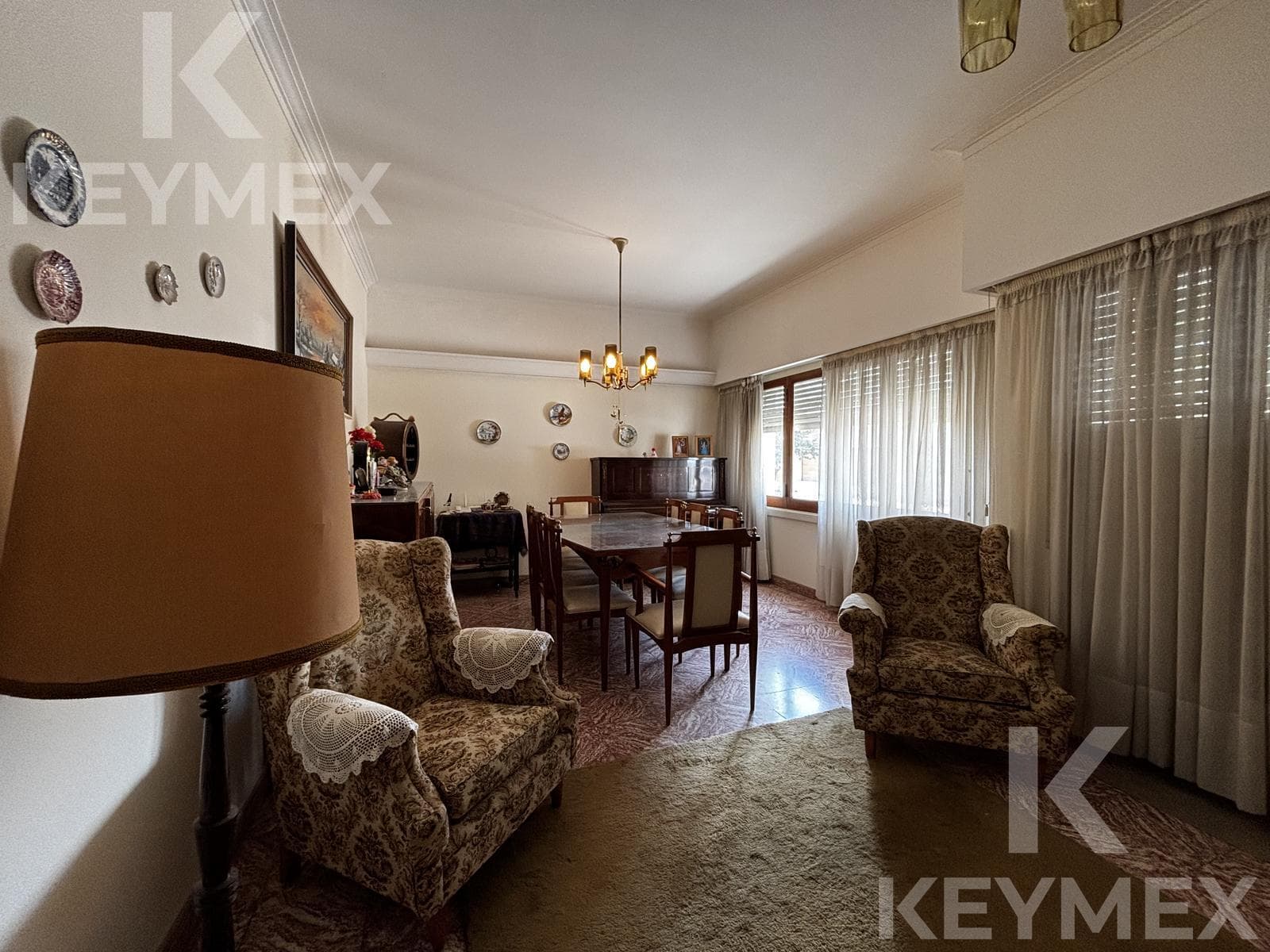 4-room house with a yard for sale—BANK-APPROVED | Azul
