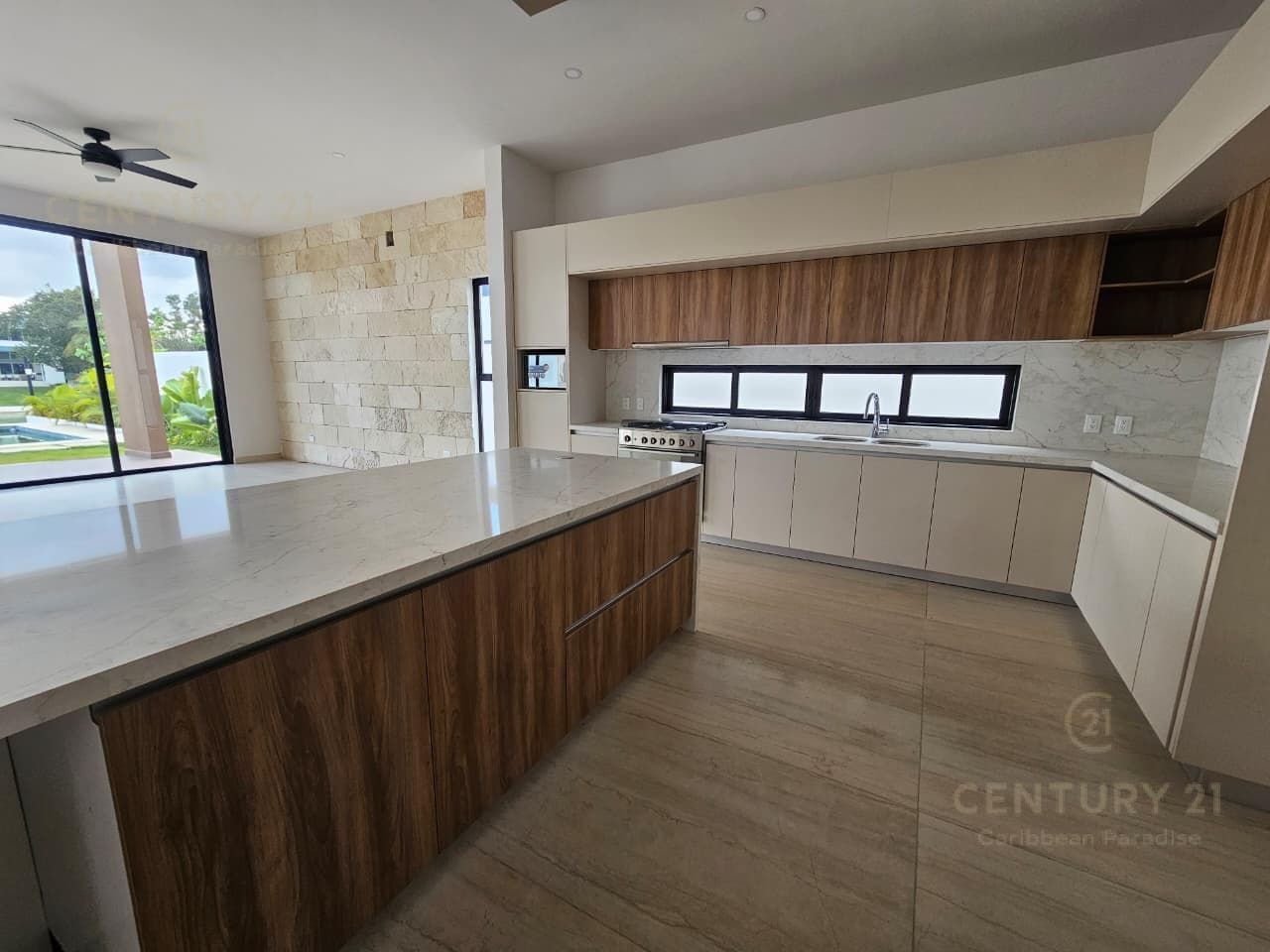 4-Bedroom House for Sale in Lagos del Sol, Cancún | New Construction with Panoramic Lake Views | C4114