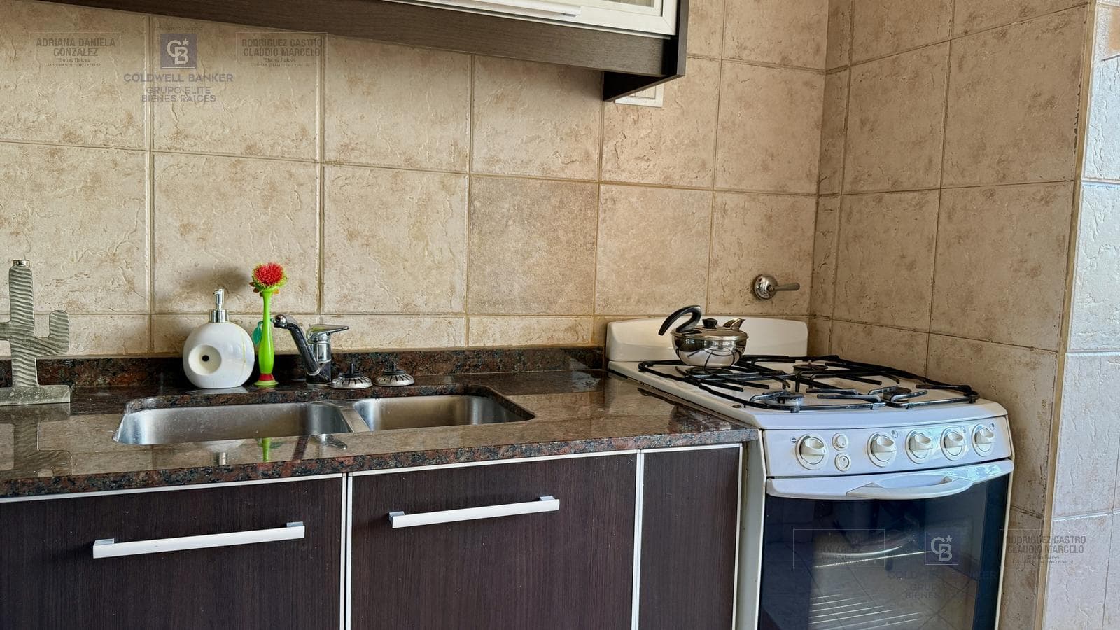 3-room penthouse for sale with no maintenance fees and a terrace in Villa Urquiza