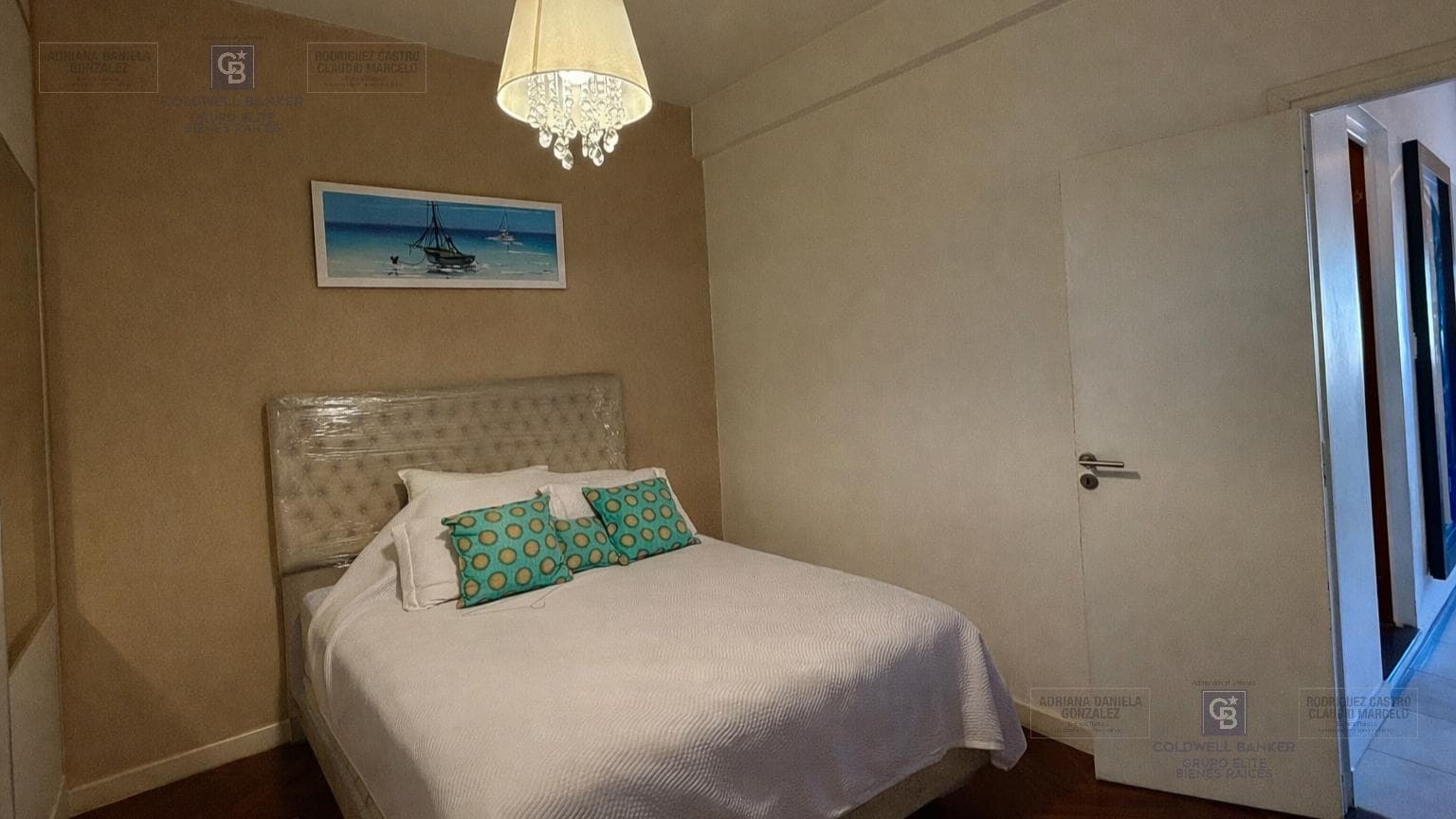 3-room penthouse for sale with no maintenance fees and a terrace in Villa Urquiza