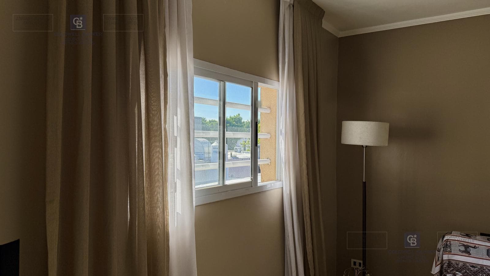 3-room penthouse for sale with no maintenance fees and a terrace in Villa Urquiza