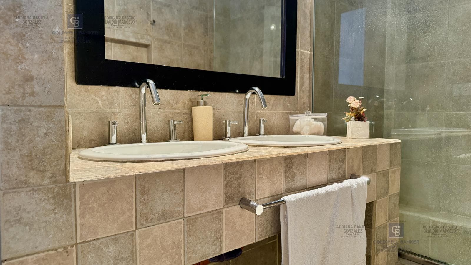 3-room penthouse for sale with no maintenance fees and a terrace in Villa Urquiza