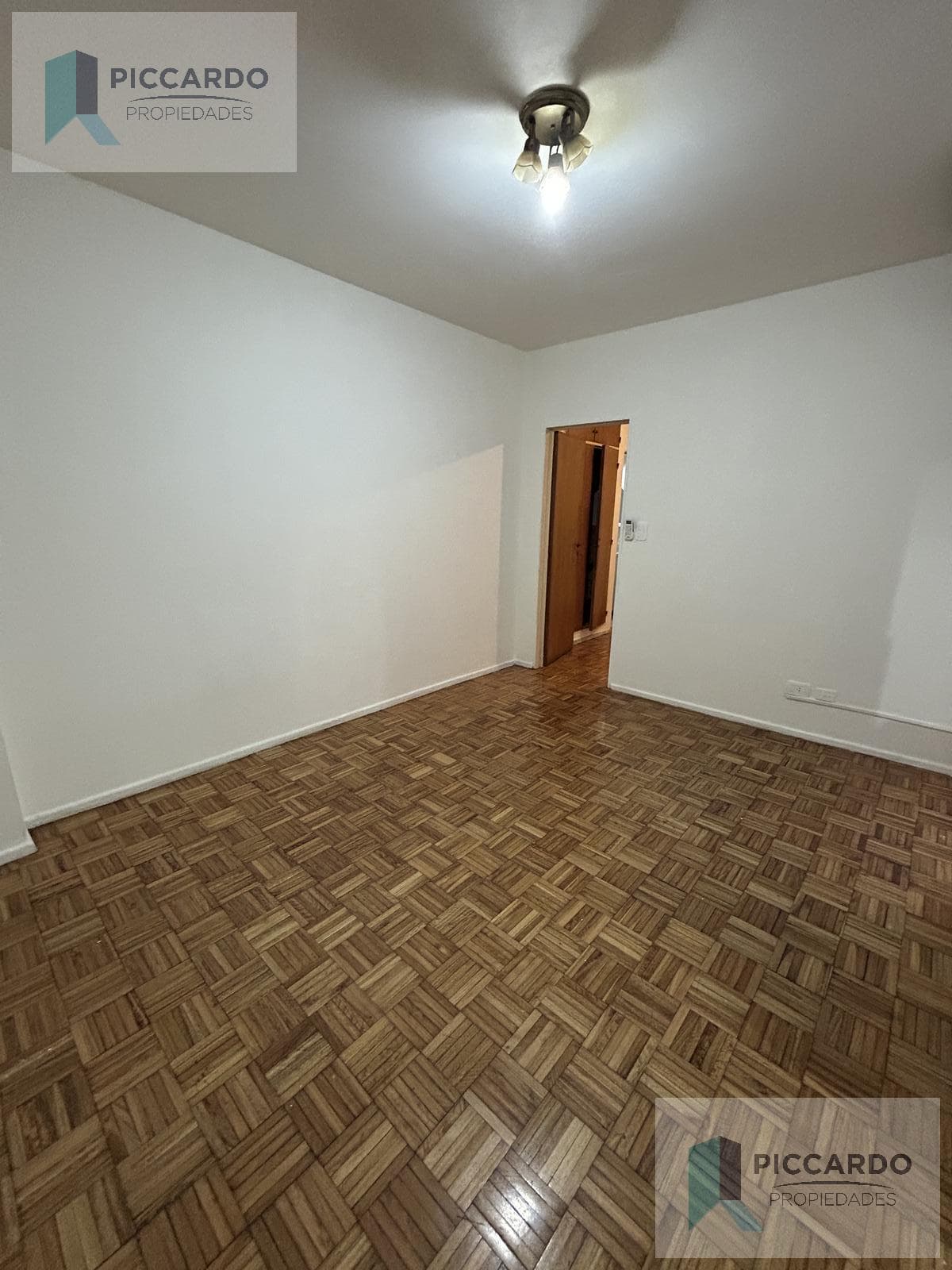 GREAT OPPORTUNITY! 2-room apartment in Balvanera