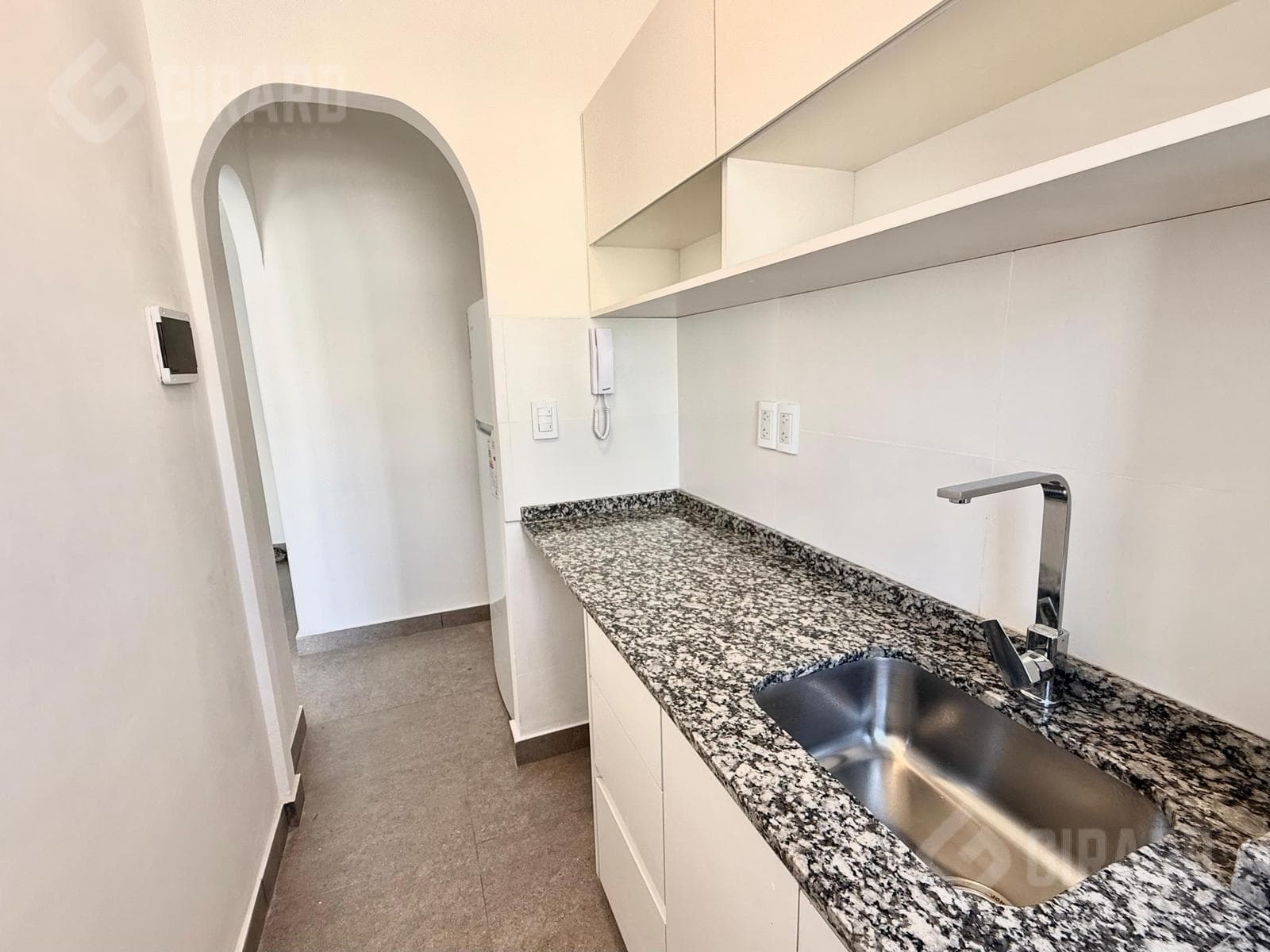2-room apartment for sale in the Paseo Aldrey area