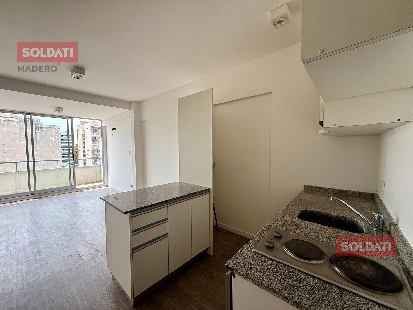 2-Room Apartment for Sale or Rent in Flores