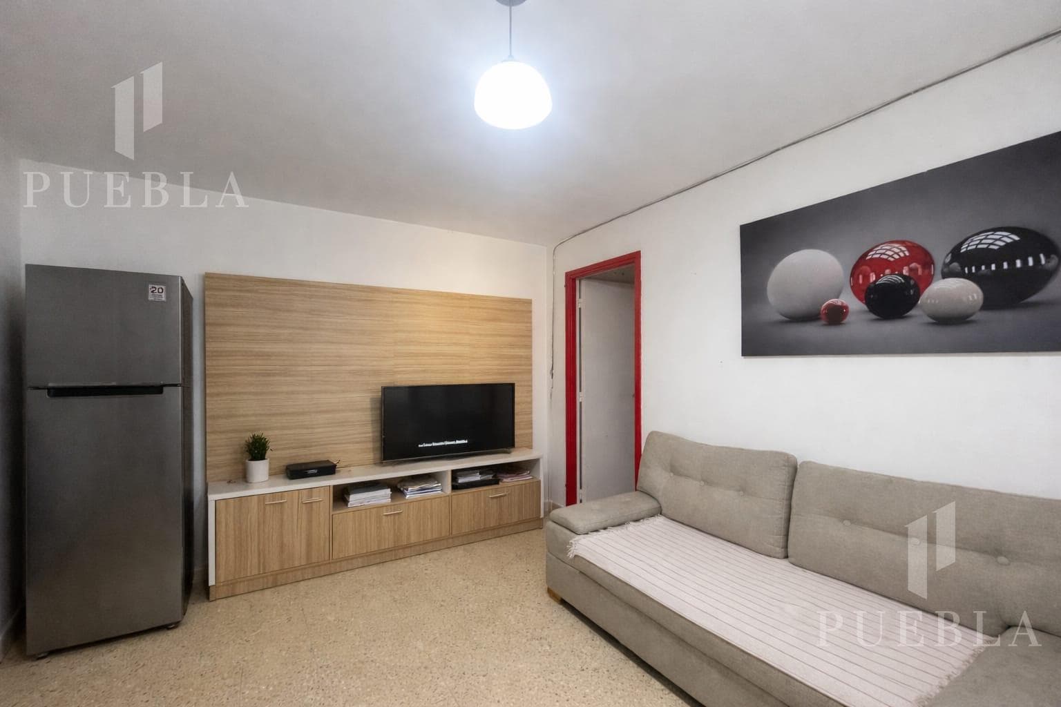 Apartment for sale: 3-room unit with a wrap-around balcony, 19th floor, unobstructed view, Parque Patricios.