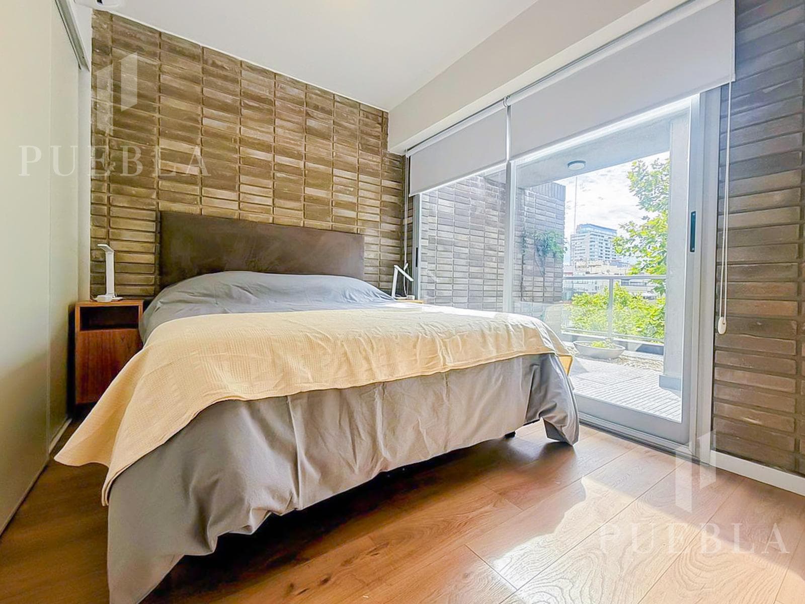 FURNISHED STUDIO APARTMENT FOR RENT IN BELGRANO WITH A BALCONY AND TERRACE
