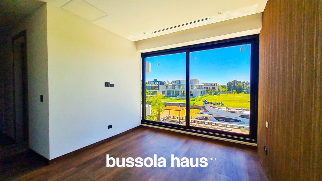 4-Bedroom House for Sale by the River in El Yacht Nordelta
