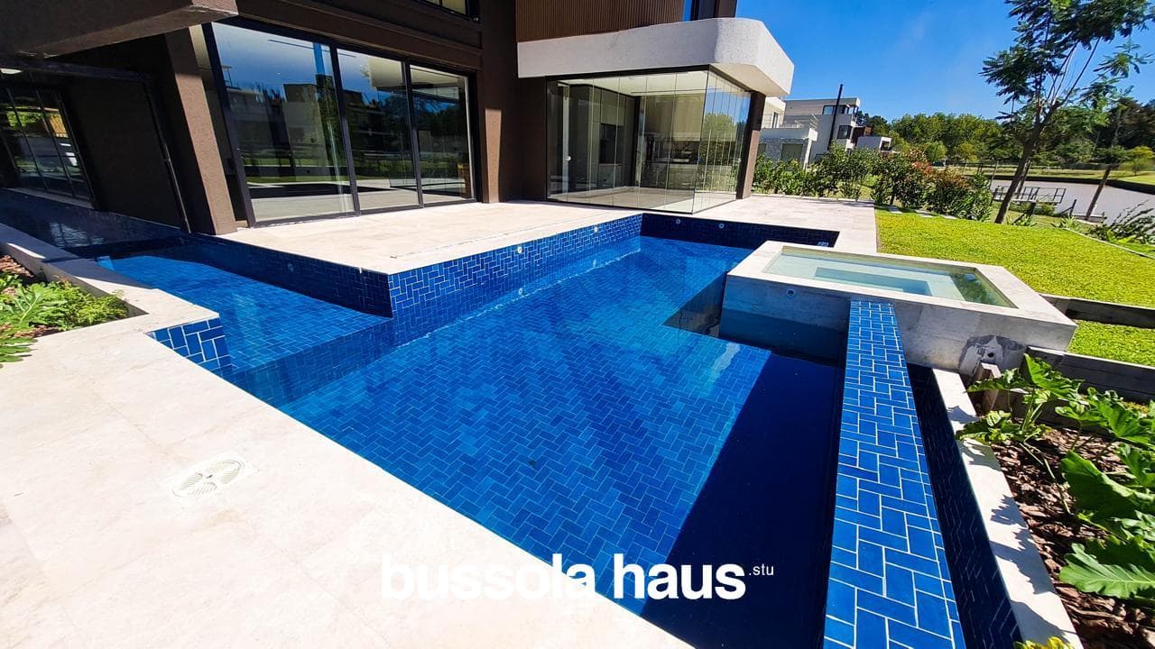 4-Bedroom House for Sale by the River in El Yacht Nordelta