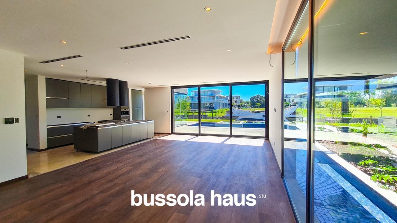 4-Bedroom House for Sale by the River in El Yacht Nordelta