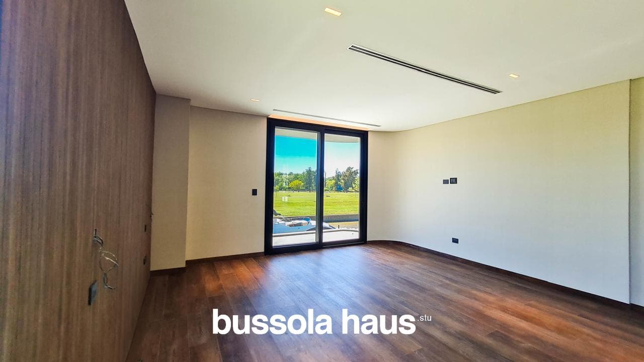 4-Bedroom House for Sale by the River in El Yacht Nordelta