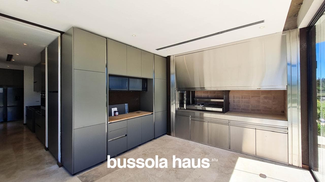 4-Bedroom House for Sale by the River in El Yacht Nordelta