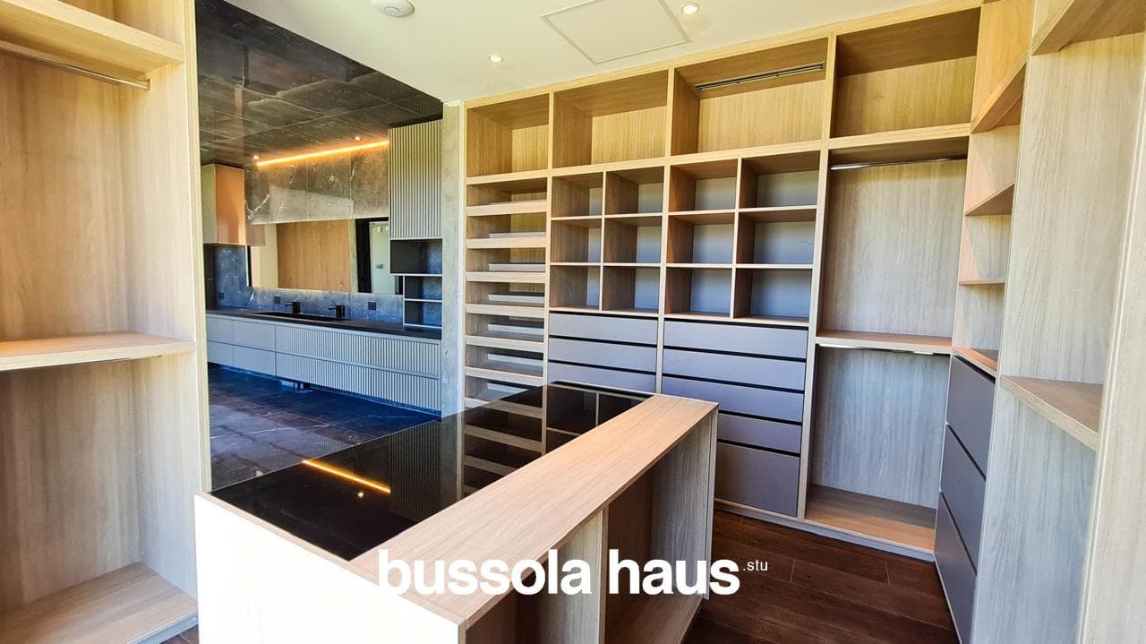 4-Bedroom House for Sale by the River in El Yacht Nordelta