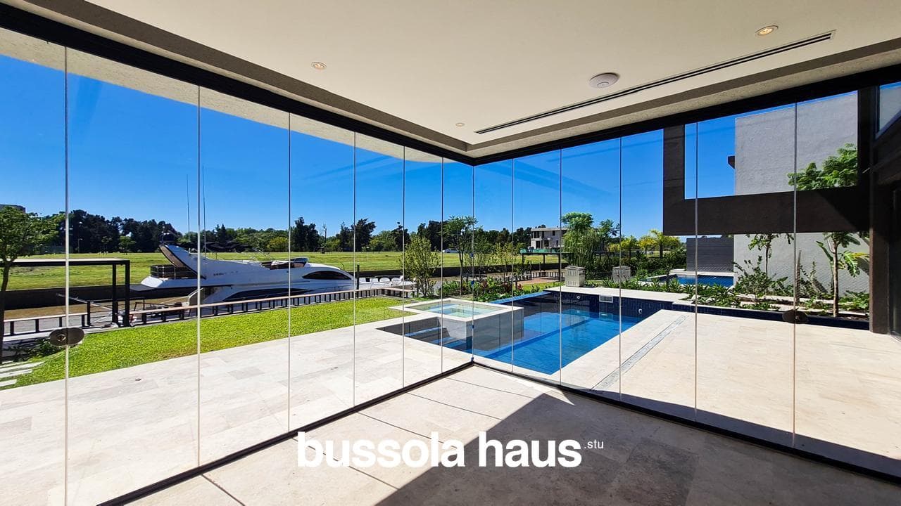 4-Bedroom House for Sale by the River in El Yacht Nordelta