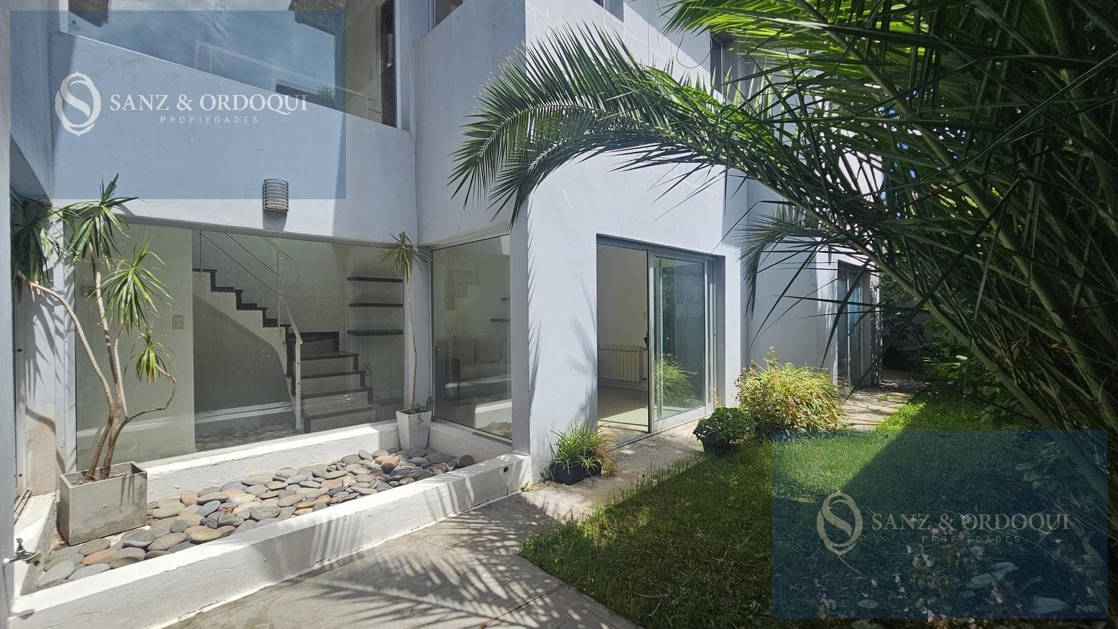 For Sale - Modern 5-room house with garage and garden - La Perla