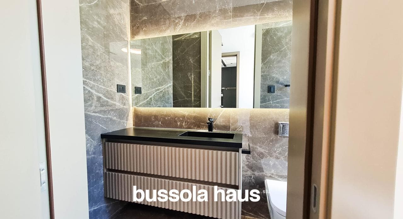 5-Bedroom House for Sale by the River in El Yacht Nordelta