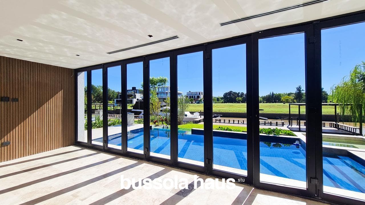 5-Bedroom House for Sale by the River in El Yacht Nordelta