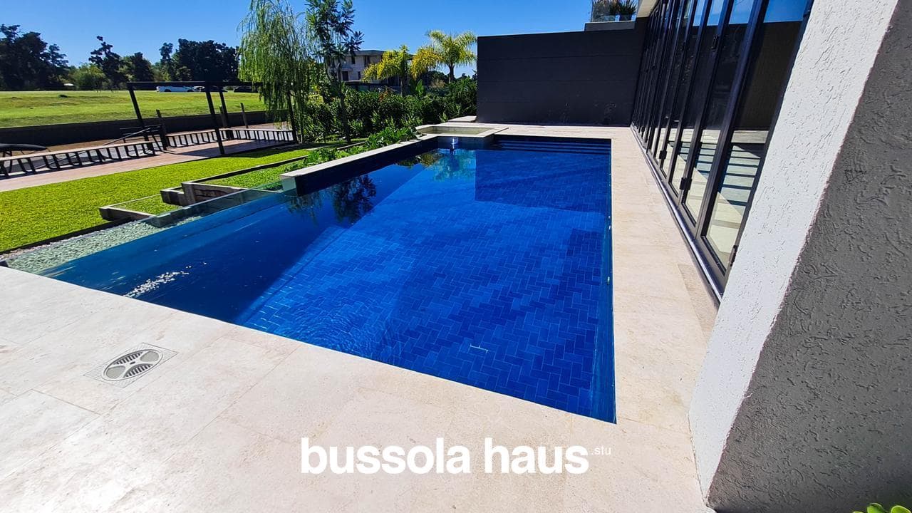 5-Bedroom House for Sale by the River in El Yacht Nordelta
